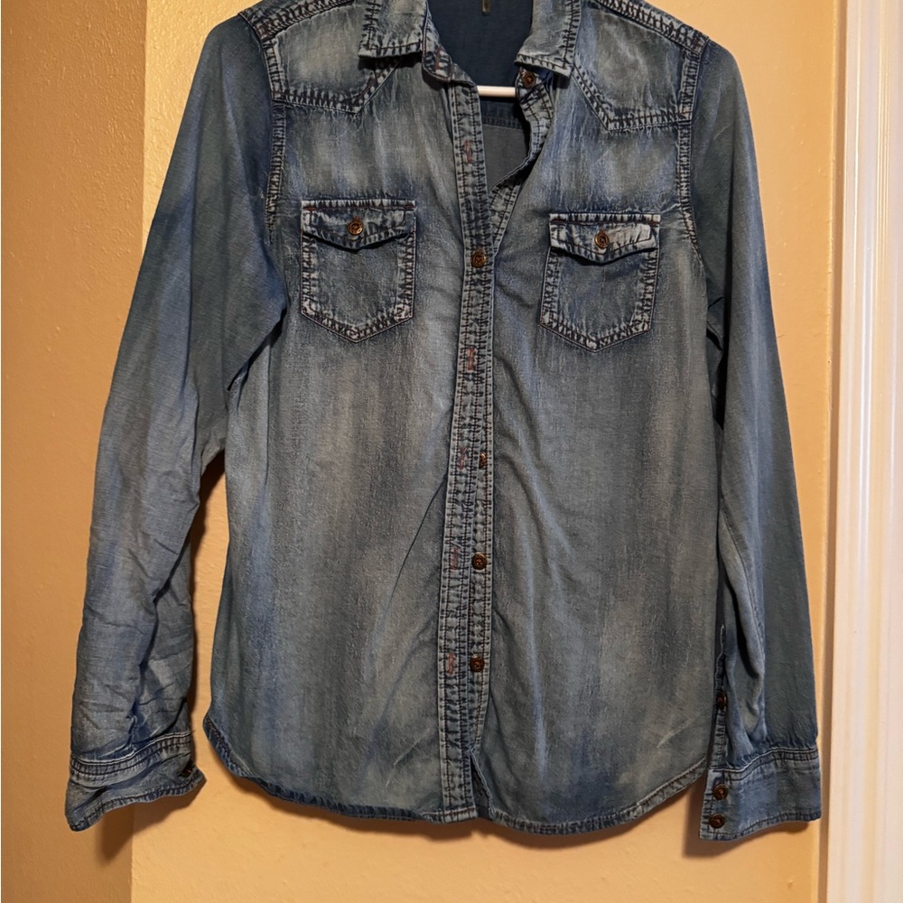 Women’s Denim Button Down Shirt